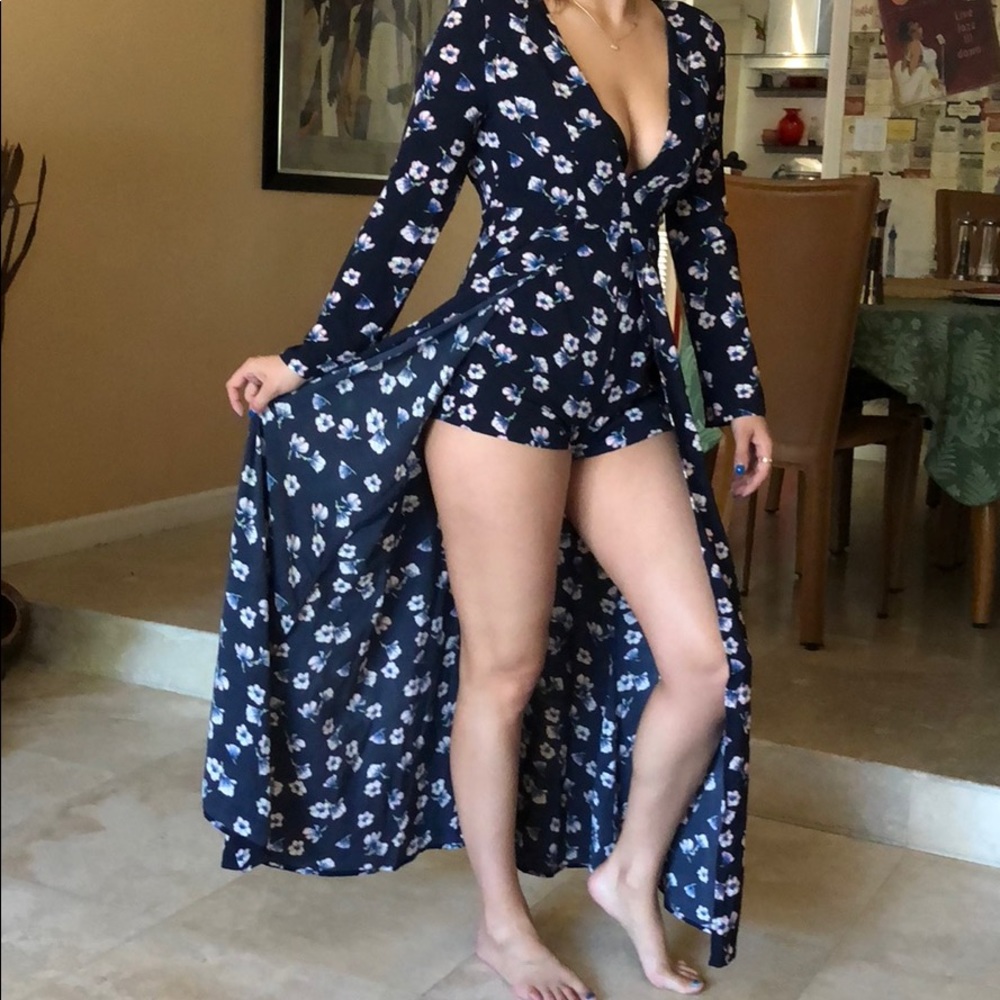 Long sleeved maxi dress